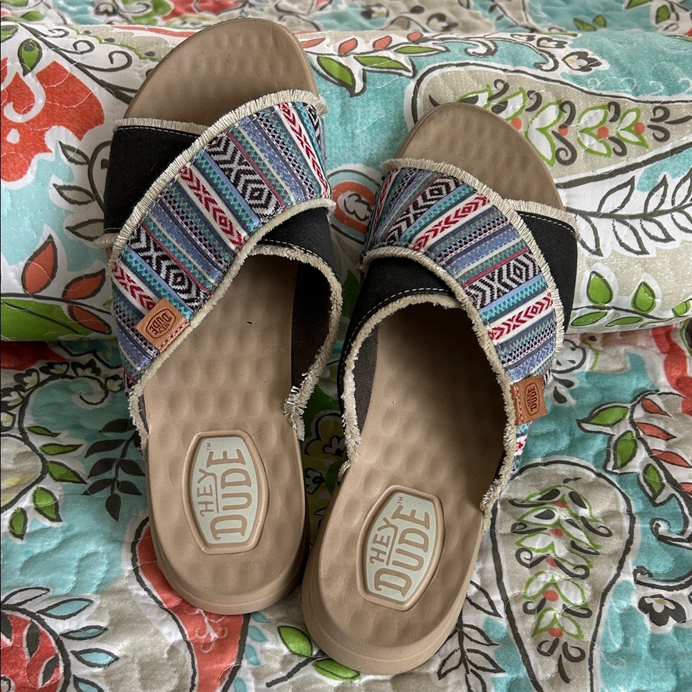 Hey Dude Women's Multicolor Patterned Sandals